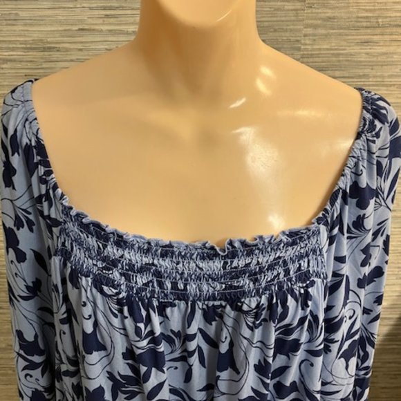 NEW DIRECTIONS-Size XL (14/16) Blue Floral Peasant Top-Bell Sleeve- Off Shoulder - Picture 2 of 12